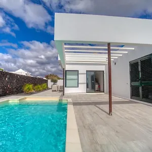 Villa Lava Dreams